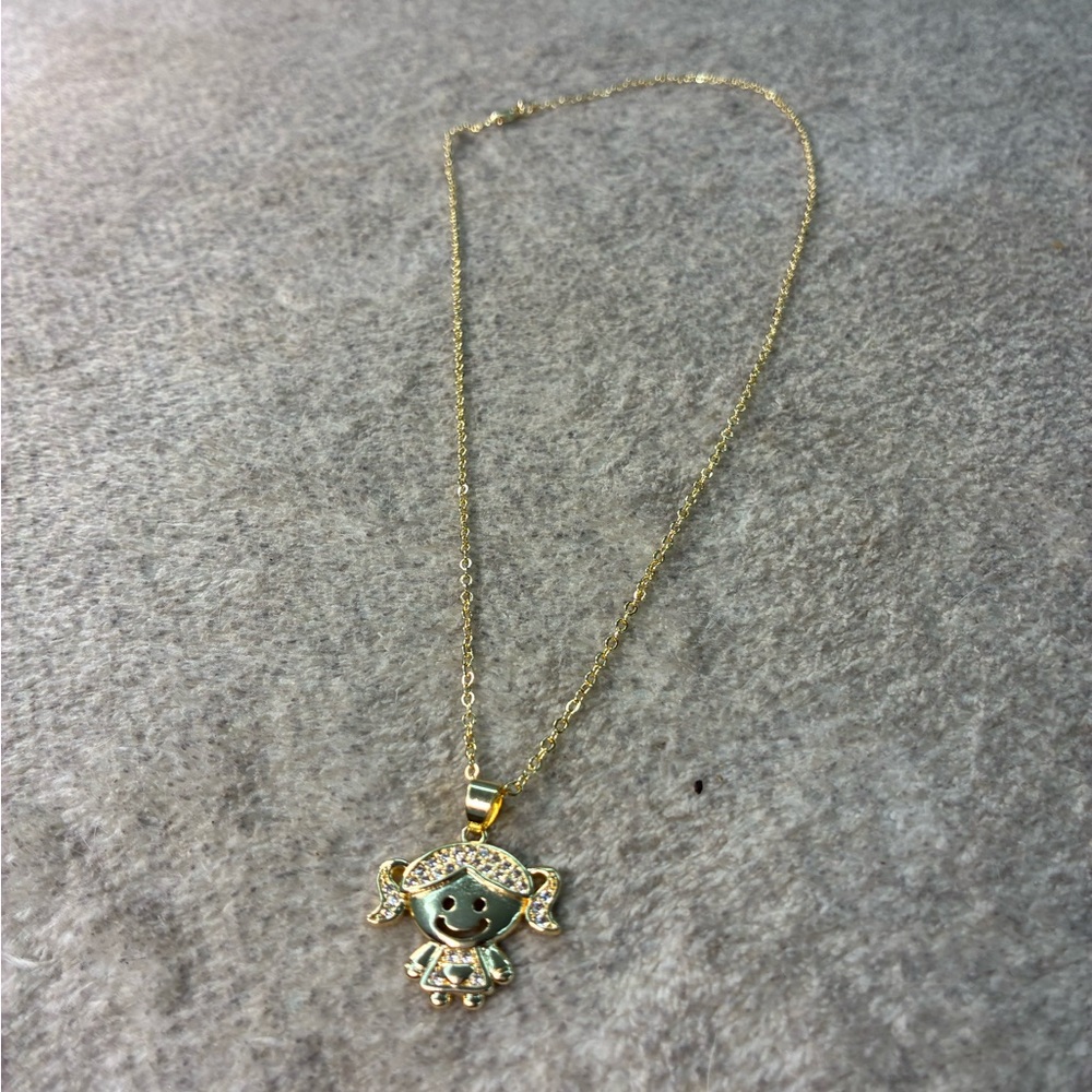 Elegant Gold Plated Pendant Necklace